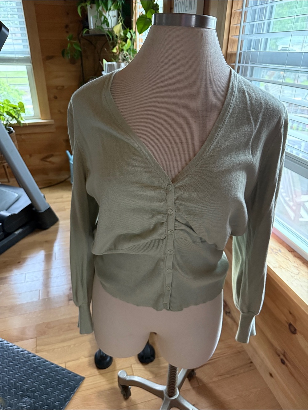 Merona Sage Green Cropped Button Ruched Cardigan